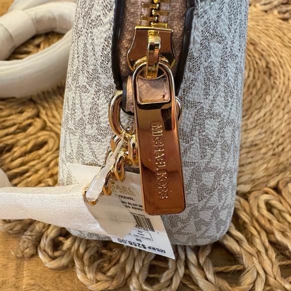 New Authentic Michael Kors Silver Monogram Crossbody Bag - Picture 7 of 10